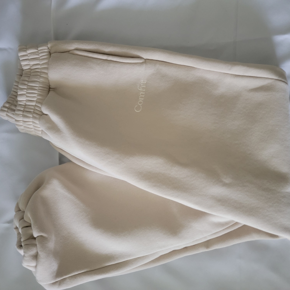 Comfrt Sweats